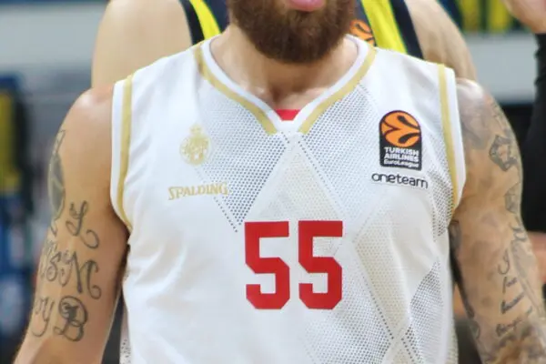 Ο Μάικ Τζέιμς: Από την NBA στην Ευρώπη