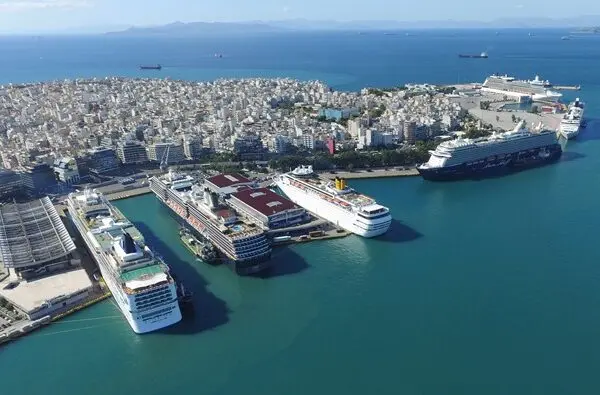Το Λιμάνι Πειραιά: Η Καρδιά της Ναυτιλίας στην Ελλάδα