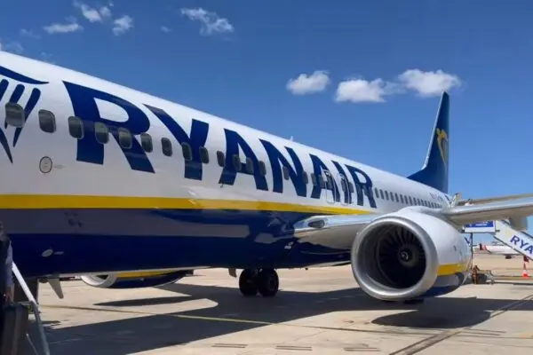 Οι Επιπτώσεις της Ryanair στην Αεροπορική Βιομηχανία image 1