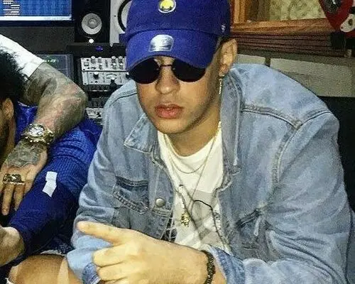 Ο Bad Bunny και η Επιρροή του στη Μουσική Σκηνή image 1