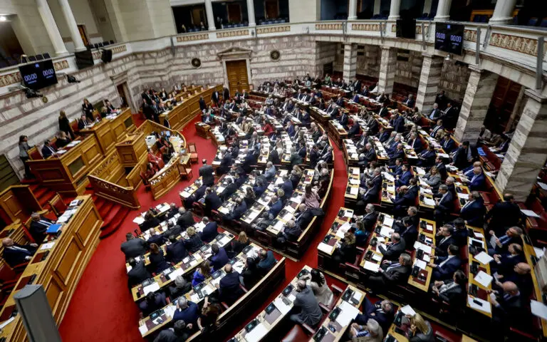 Βουλή Live: Η Σημασία της Διαφάνειας στη Δημοκρατία