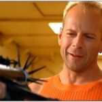 Bruce Willis: Η Ζωή και η Καριέρα του Εμβληματικού Ηθοποιού