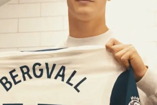 Tottenham: Η Σημαντική Πορεία και οι Πρόσφατες Εξελίξεις