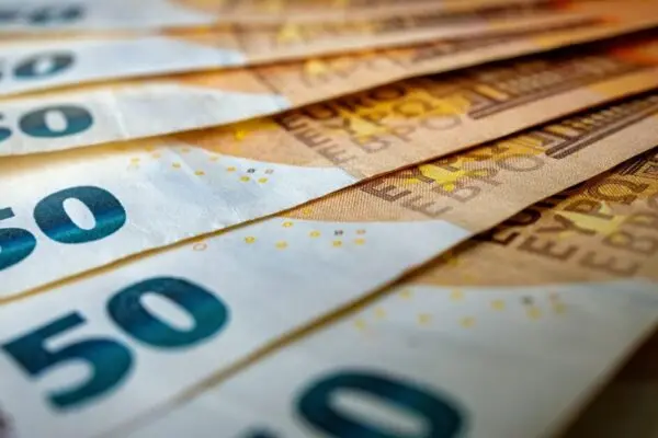 Επιδομα 250 Ευρω: Τι πρέπει να ξέρετε