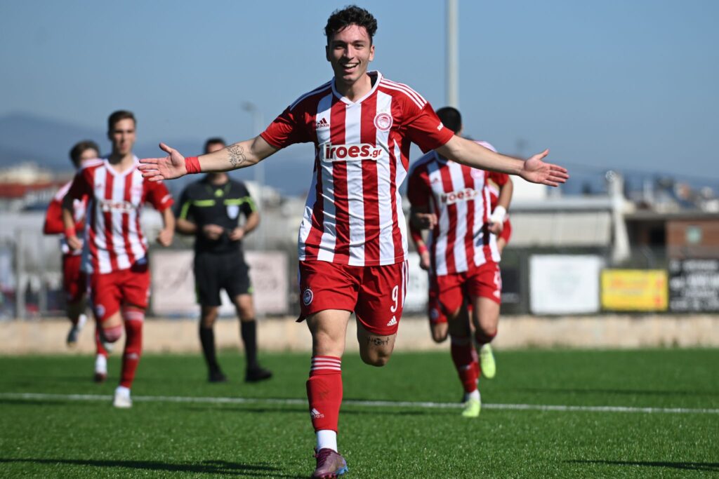 Λεβαδειακός εναντίον Ολυμπιακού: Πρόβλεψη και Ανάλυση Αγώνα