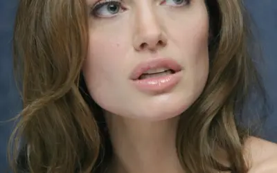 angelina jolie — GR news