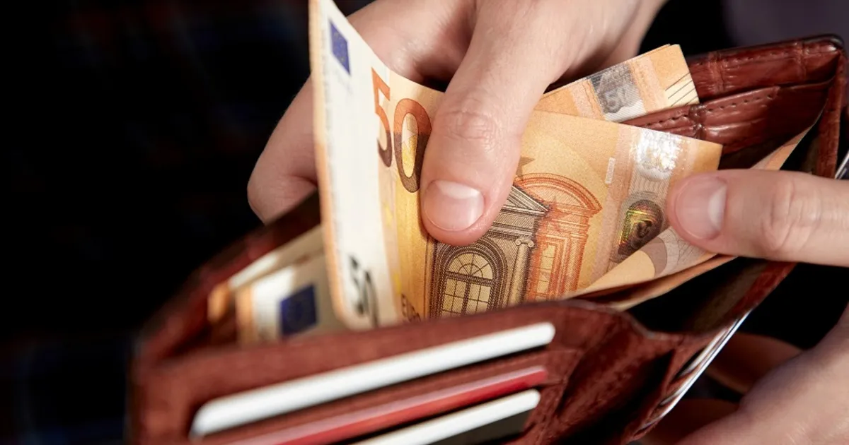 κατώτατοσ μισθόσ — GR news