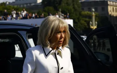 μπριζίτ μακρόν — GR news