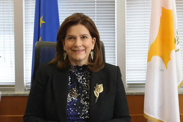 υπουργόσ παιδείασ — GR news